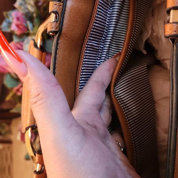 Beautiful carmal bag - Picture 7 of 8